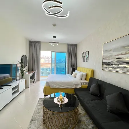 Cosmos Living Stunning Apt In Lago Vista Impz Dubai Exterior photo