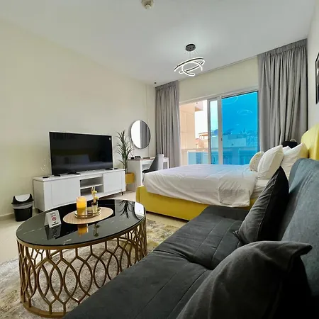Cosmos Living Stunning Apt In Lago Vista Impz Dubai Exterior photo