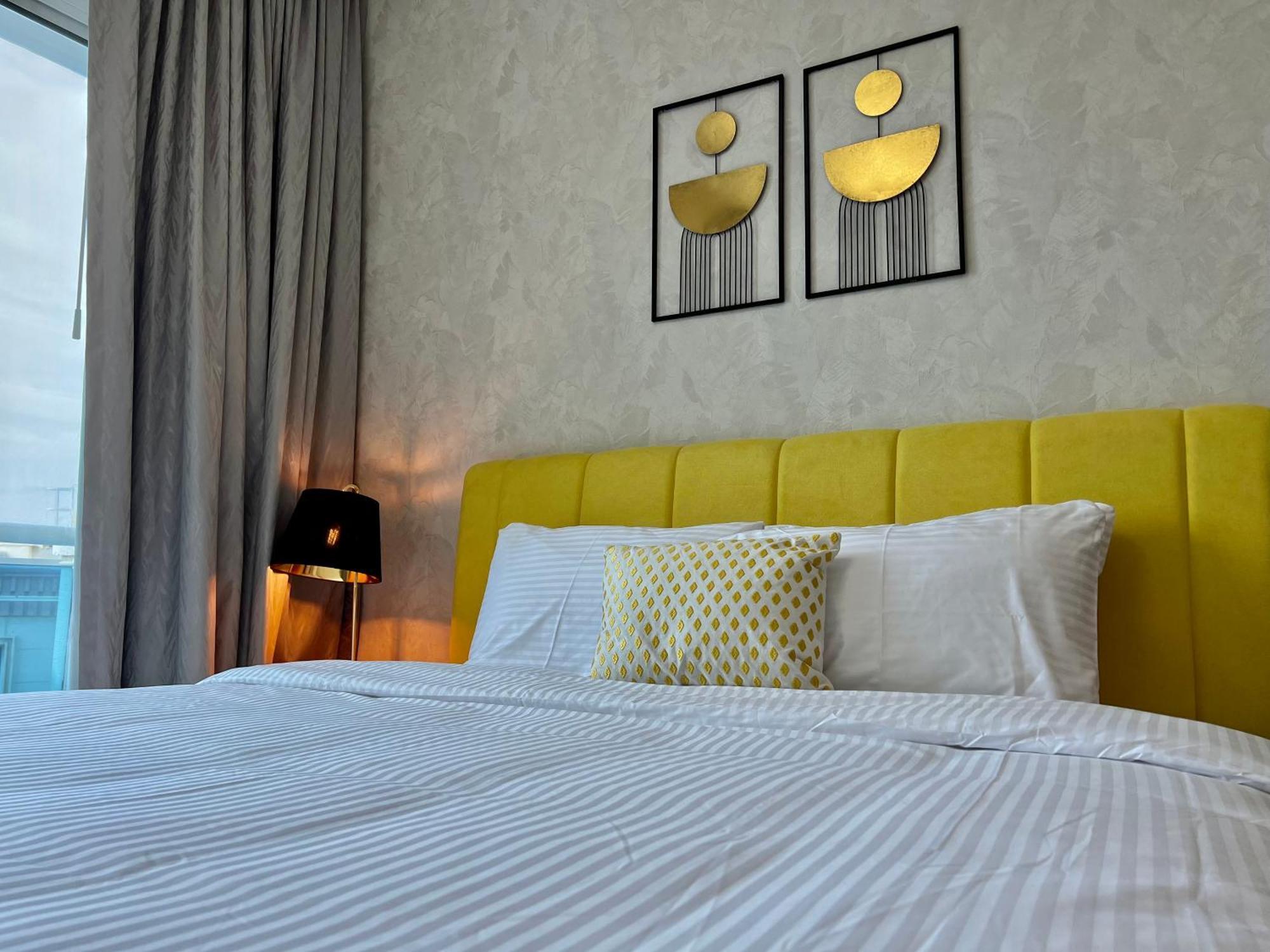 Cosmos Living Stunning In Vista Impz Appartamento Dubai